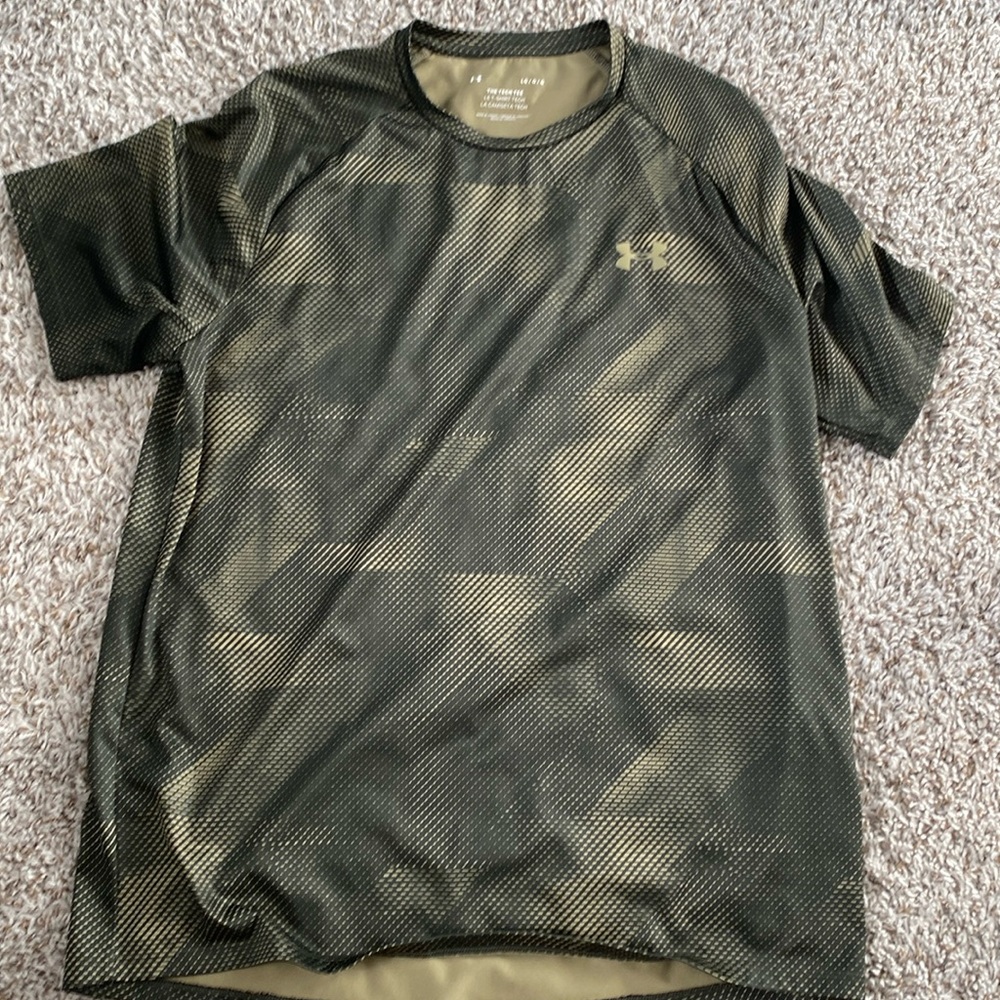 Under armour the tech tee